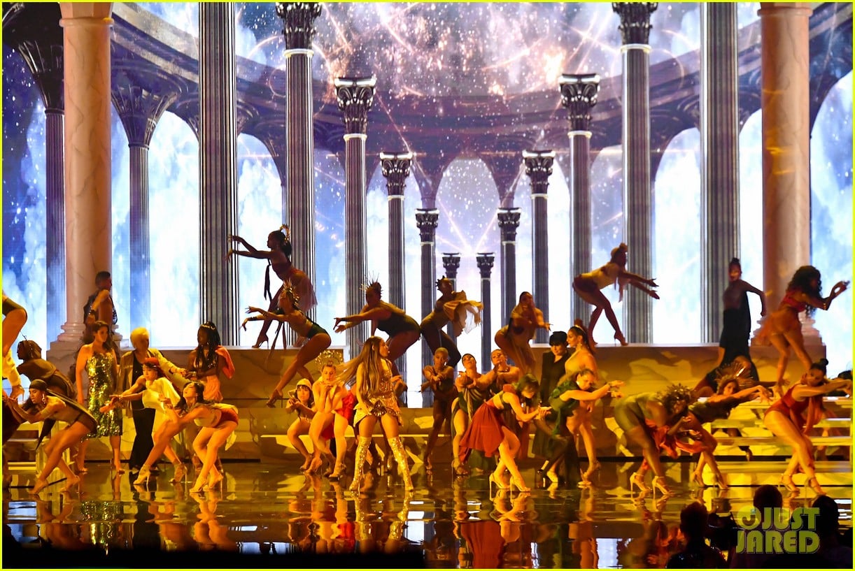 Ariana Grande Hosts an AllFemale Last Supper for 'God is a Woman