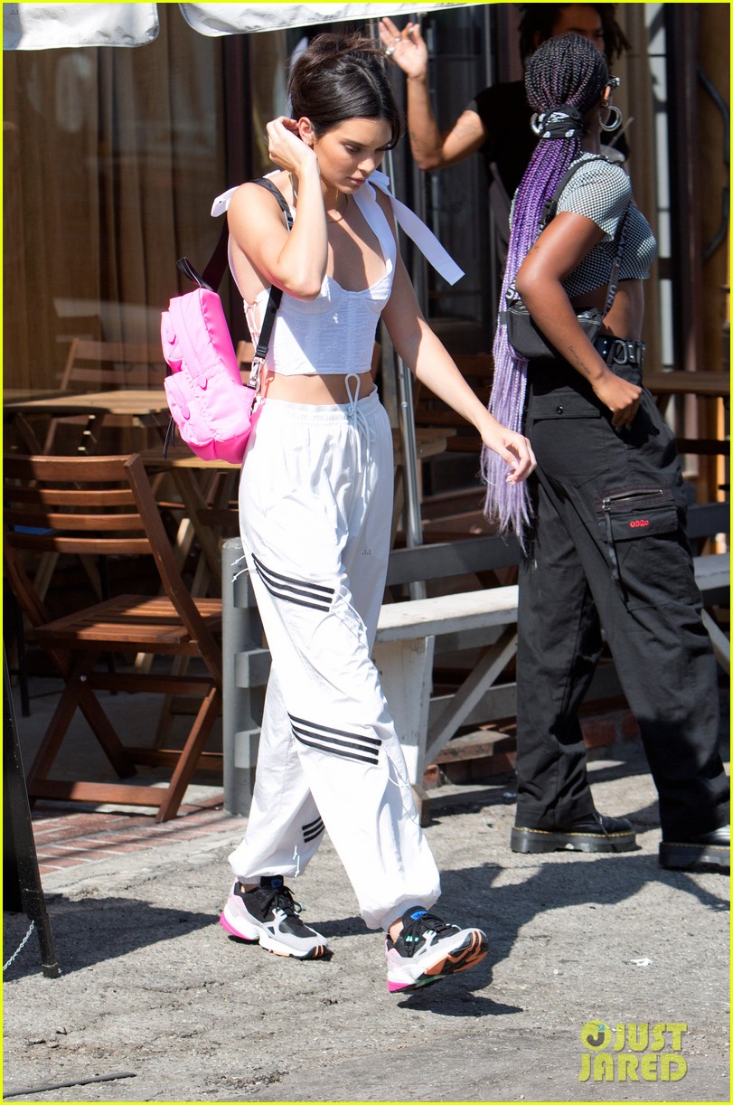 Kendall Jenner & Ben Simmons Couple Up at WeHo Cafe: Photo 4123498