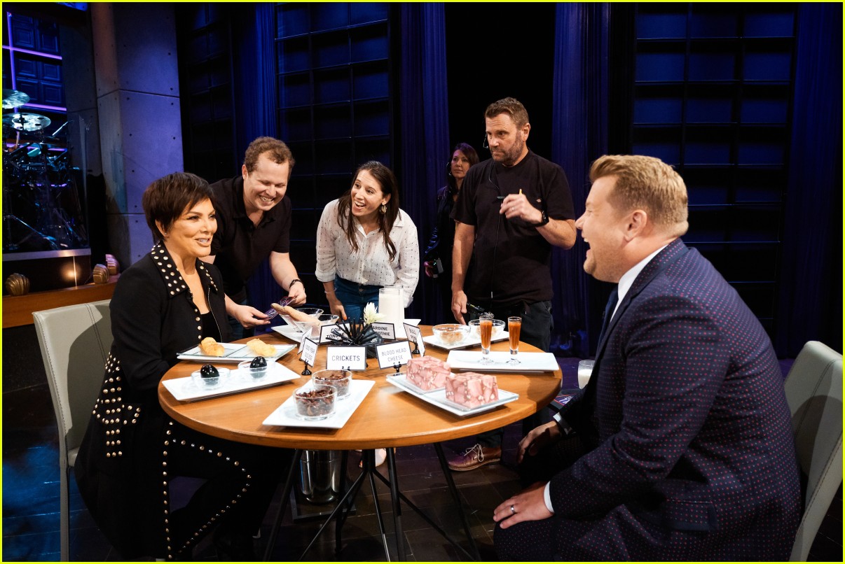 Photo kris jenner spill your guts fill your guts 01 Photo 4126030