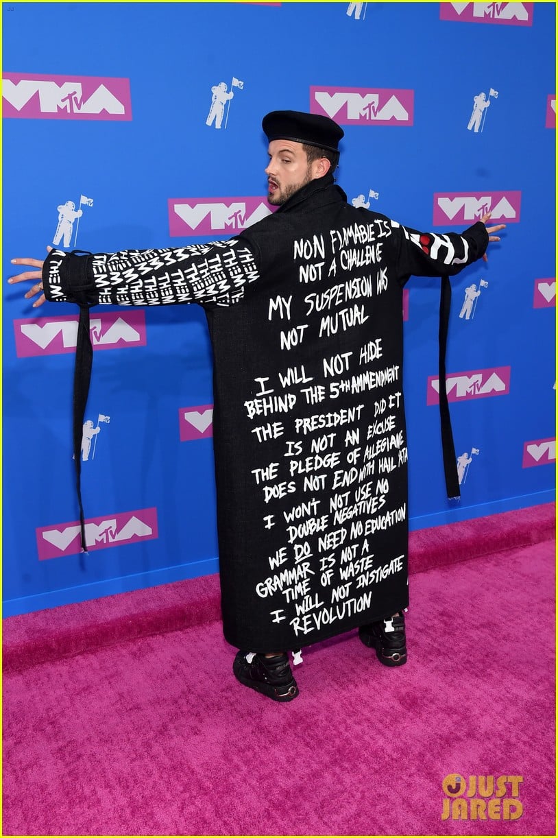 Nico Tortorella Makes a Statement With His Outfit at MTV VMAs 2018 Photo 4132153 Nico