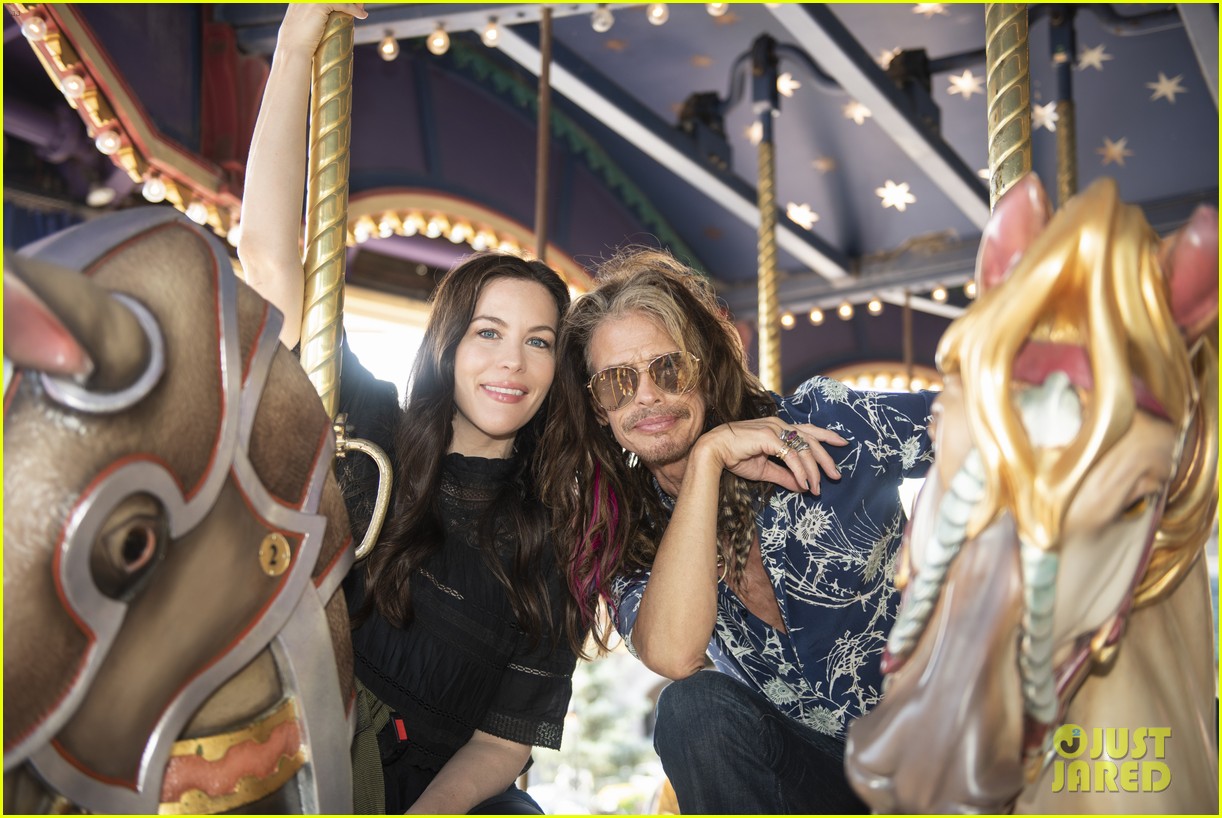 Photo: liv tyler steven tyler disneyland paris 06 | Photo 4125788