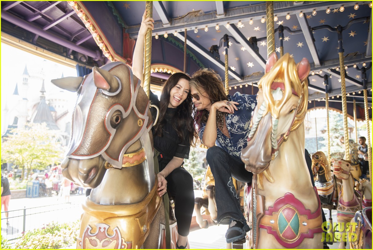 Photo: liv tyler steven tyler disneyland paris 07 | Photo 4125789