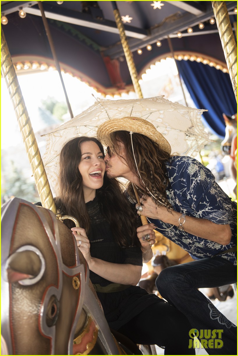 Photo: liv tyler steven tyler disneyland paris 11 | Photo 4125793