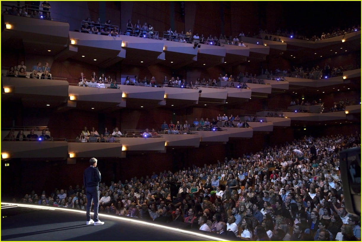 Ellen DeGeneres Announces Netflix Comedy Special Title & Premiere Date
