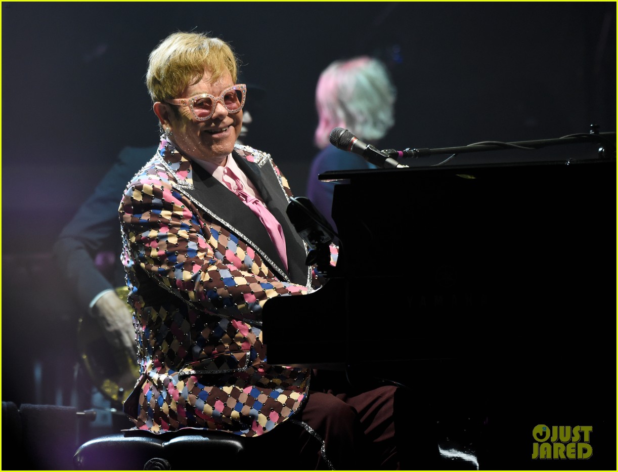 Photo elton john farewell tour 08 Photo 4142664 Just Jared