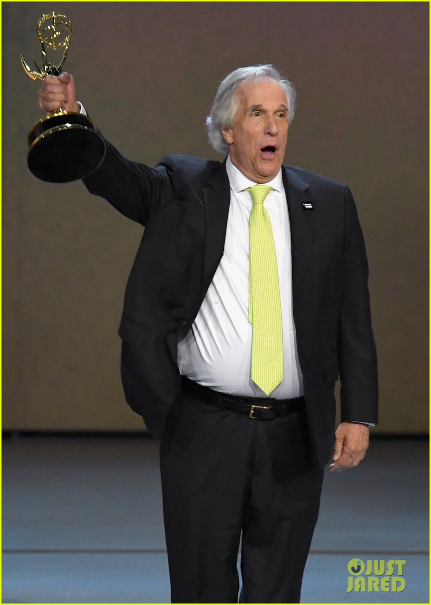 Henry Winkler Wins His First Emmy at Emmy Awards 2018! Photo 4148663