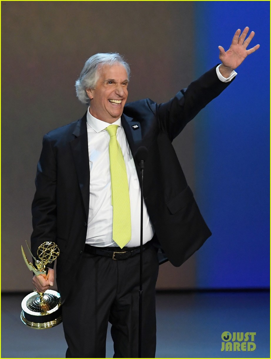 Henry Winkler Wins His First Emmy at Emmy Awards 2018! Photo 4148664