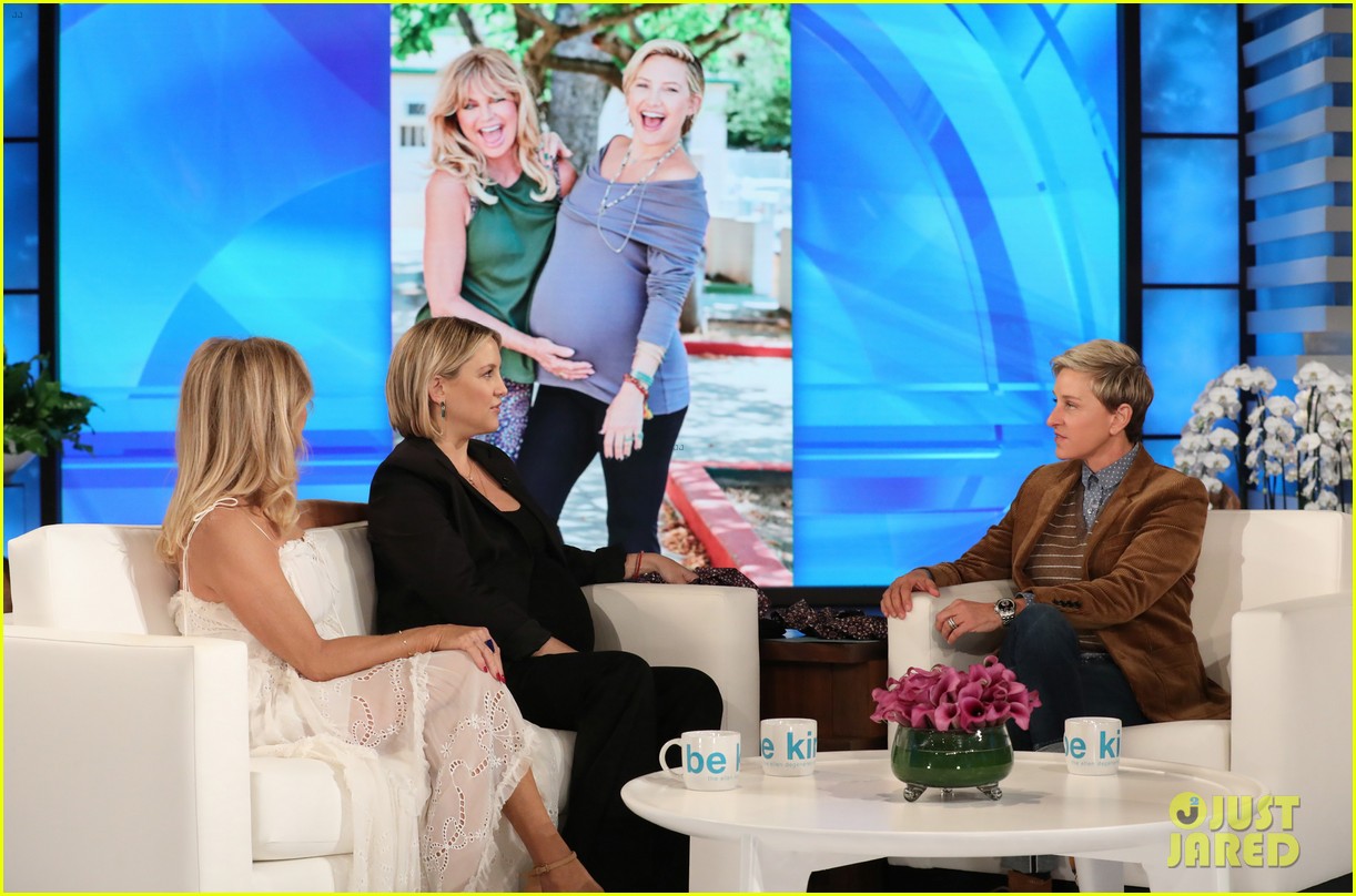 Pregnant Kate Hudson Says Her 'Water Could Go Any Second' on Ellen(02)