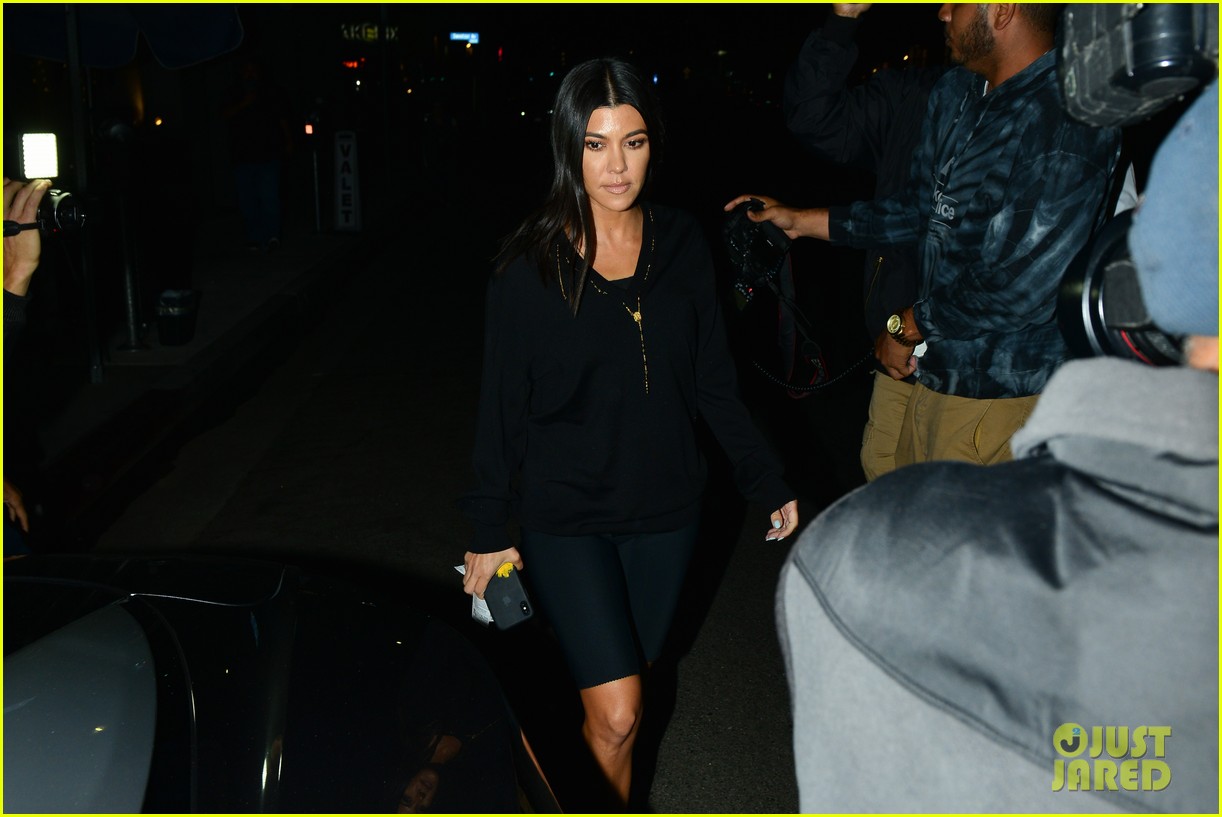 Kourtney Kardashian Dines Out with Model Luka Sabbat, 20 Photo 4154589