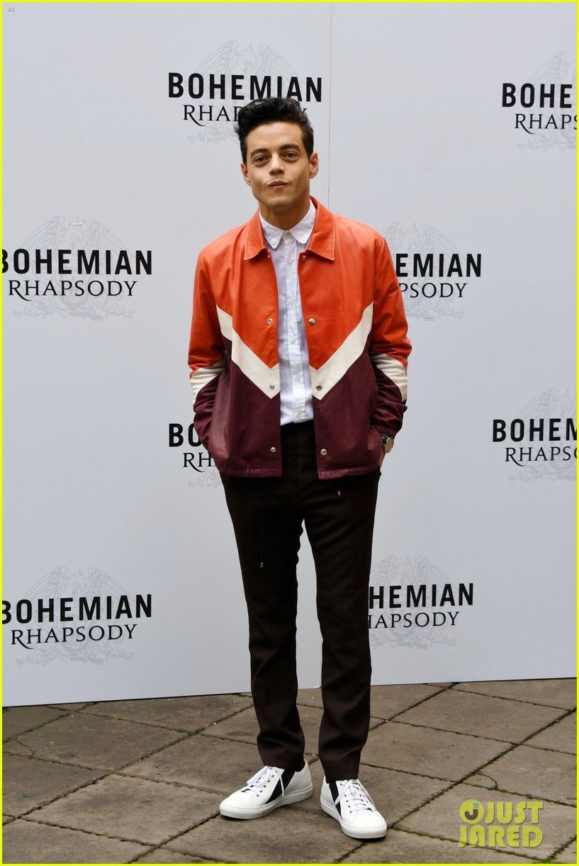 Rami Malek Poses for 'Bohemian Rhapsody' Photocall in Rome!: Photo ...