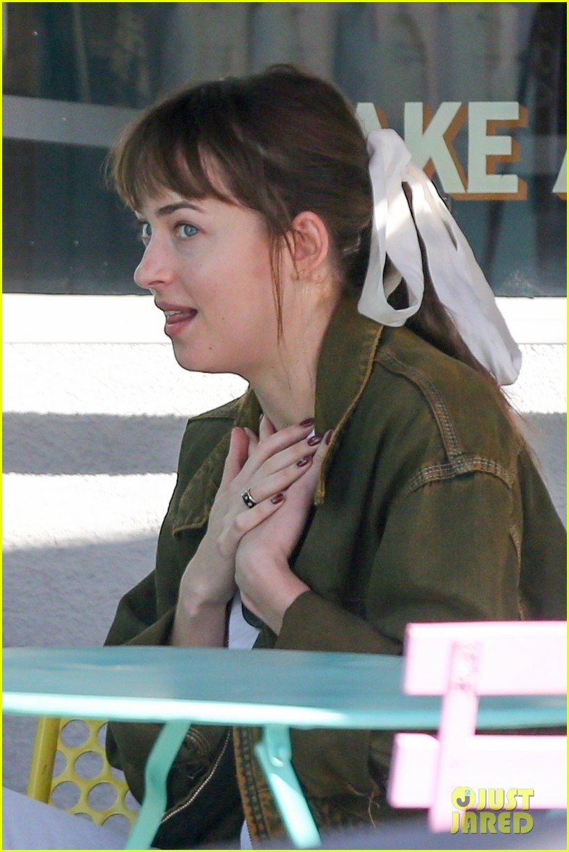 Photo: dakota johnson hangs with brother jesse 06 | Photo 4162411