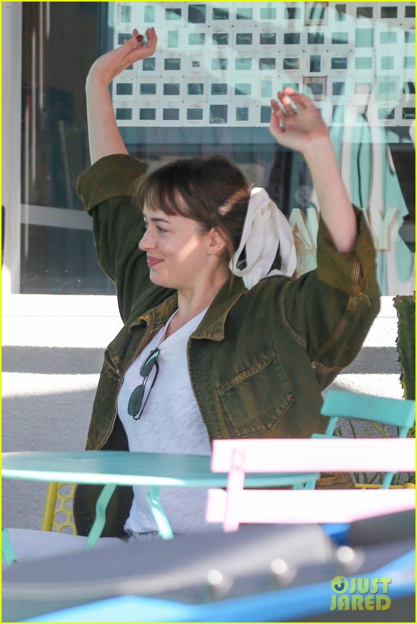 Photo: dakota johnson hangs with brother jesse 11 | Photo 4162416