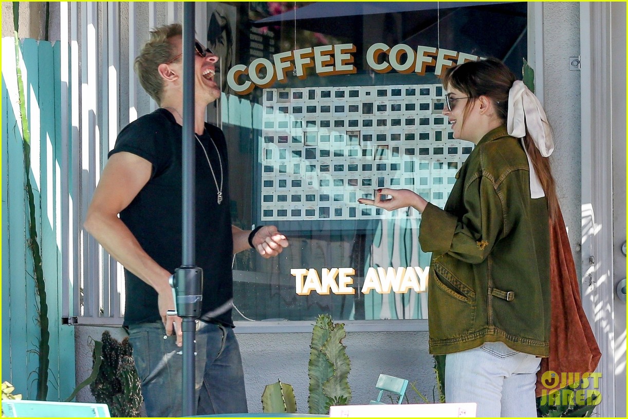 Dakota Johnson Looks So Happy Hanging Out with Her Brother Jesse Photo 4162439 Dakota Johnson