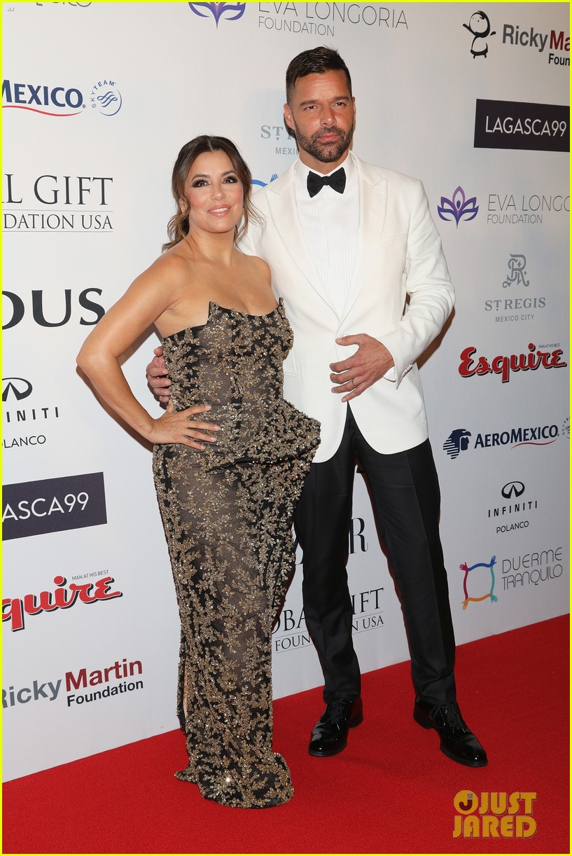 eva longoria gets support from ricky martin at mexico city global gift gala 014158426