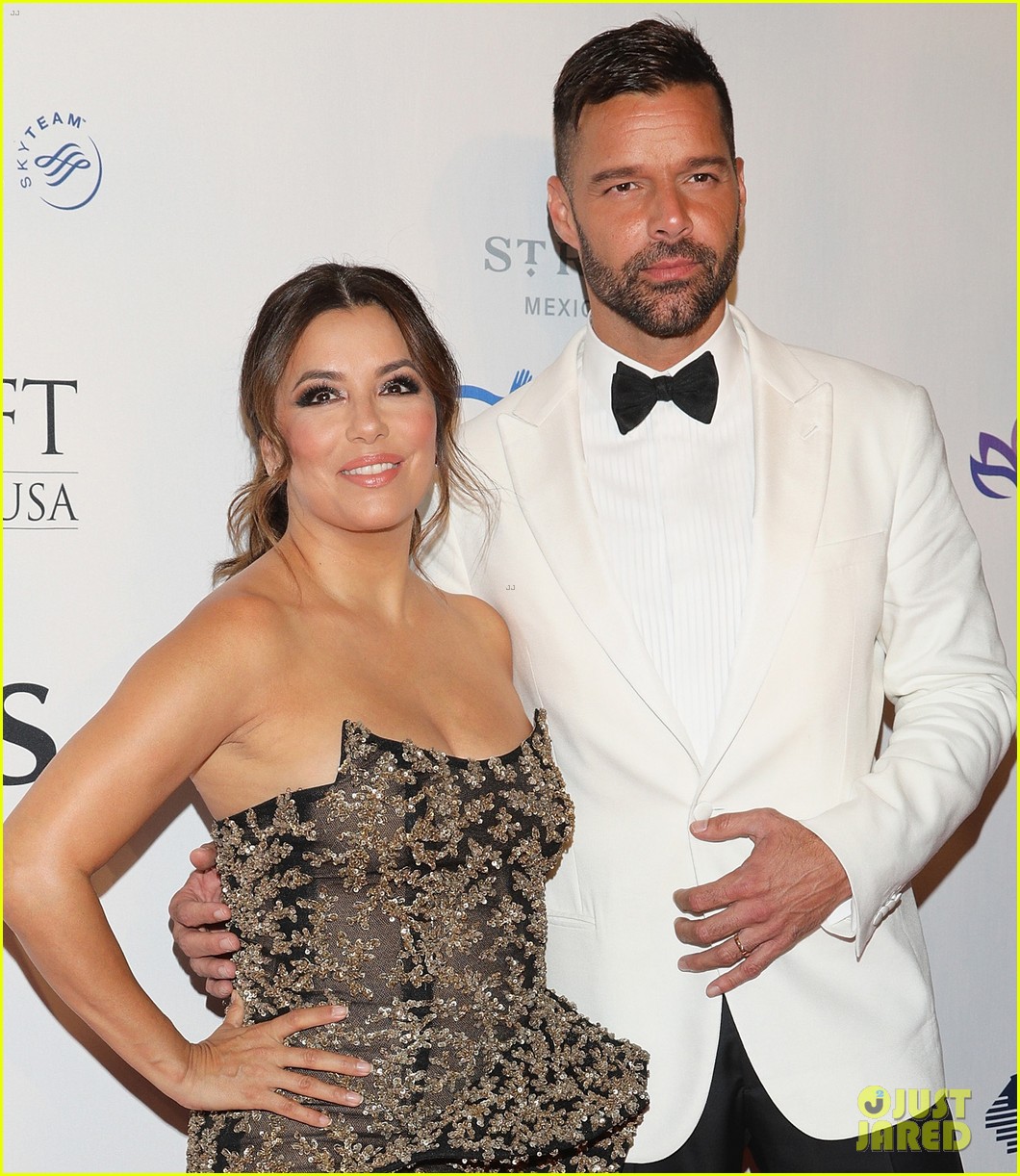 eva longoria gets support from ricky martin at mexico city global gift gala 044158429
