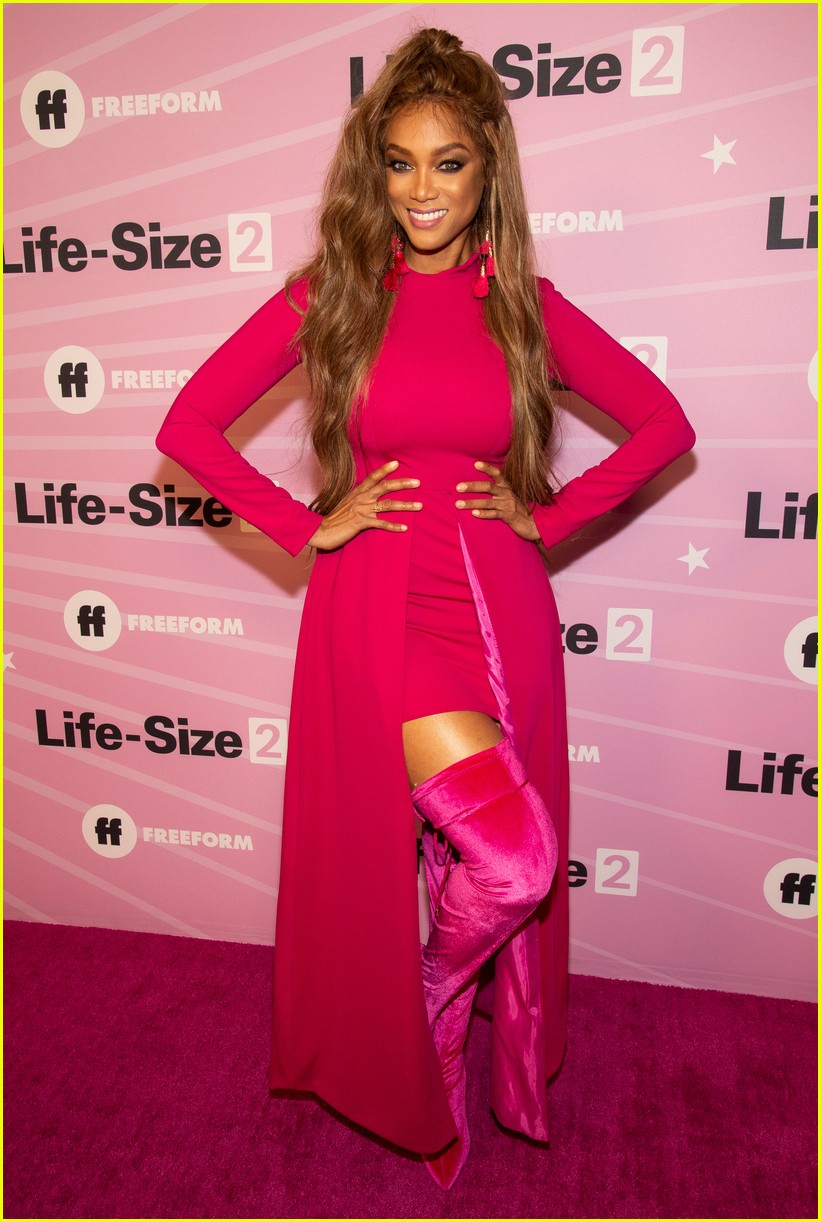 Photo: tyra banks francia raisa life size 2 premiere 05 | Photo 4188663