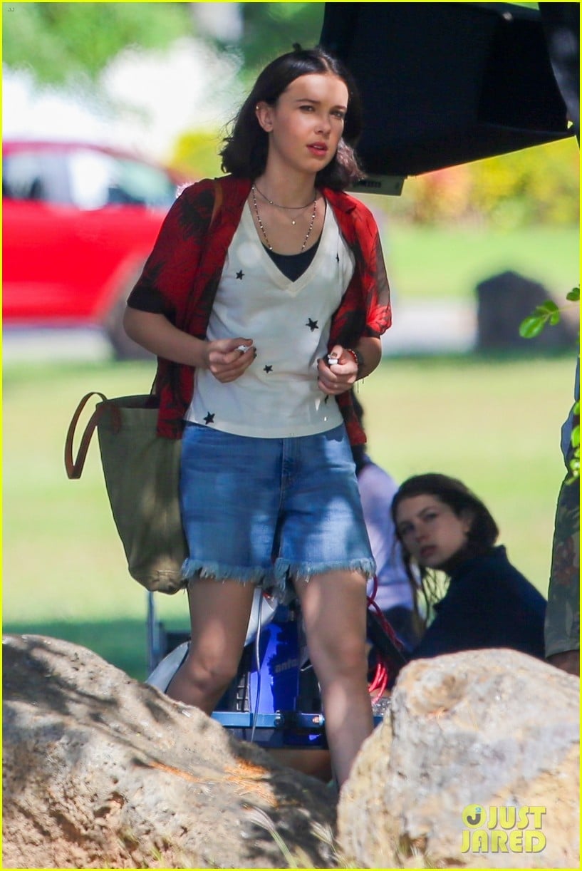 Photo: millie bobby brown godzilla vs kong set 14 | Photo 4189816