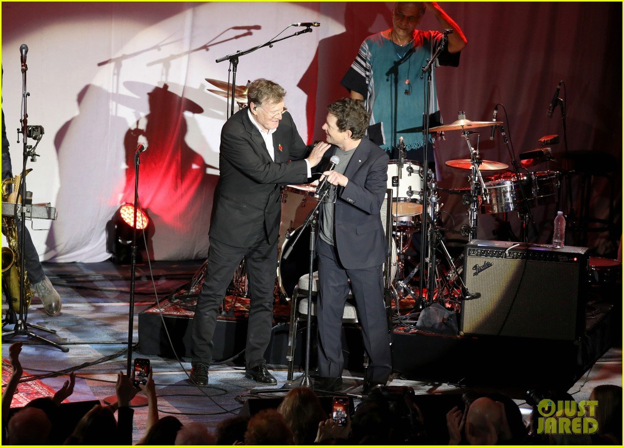 Photo: michael j fox performs with joan jett at his parkinsons benefit