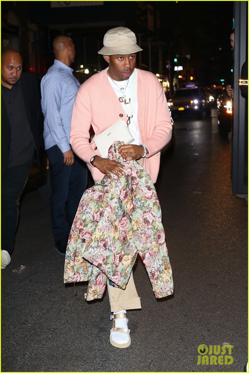 Kendall Jenner Celebrates Her Birthday with Bella Hadid in NYC!: Photo