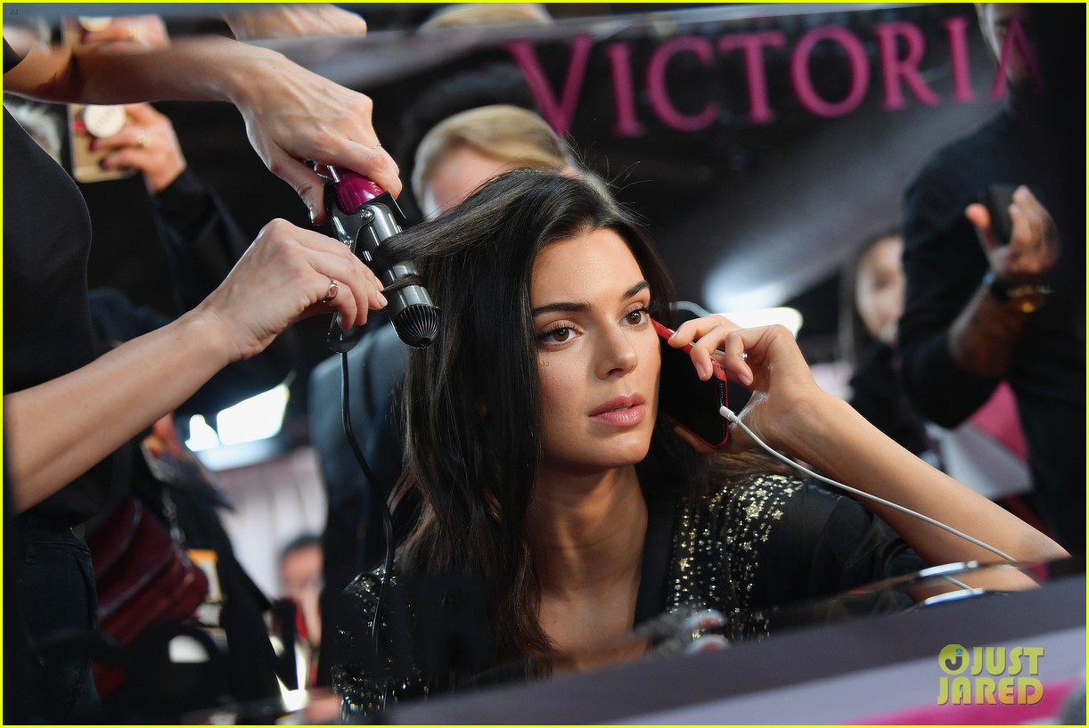 Kendall Jenner, Gigi Hadid, & Bella Hadid Prep Backstage for VS Fashion
