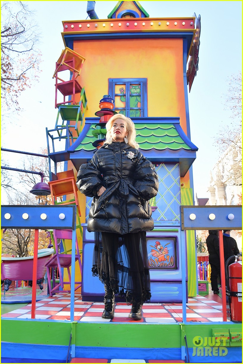 John Legend & Rita Ora Explain Why Singers Lip Sync at Thanksgiving Day