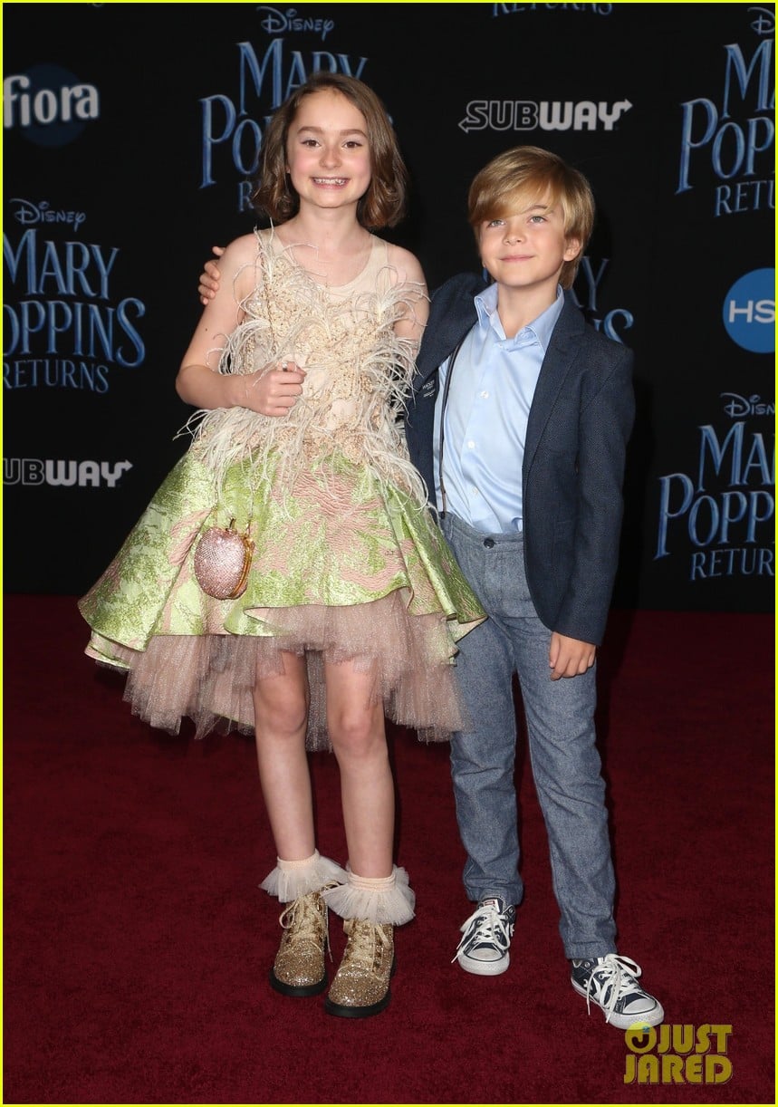 Emily Mortimer Ben Whishaw Attend The Mary Poppins Returns World Premiere Photo Ben Whishaw Emily Mortimer Jeremy Swift Joel Dawson Kobna Holdbrook Smith Mary Poppins Returns Pixie Davies Pictures