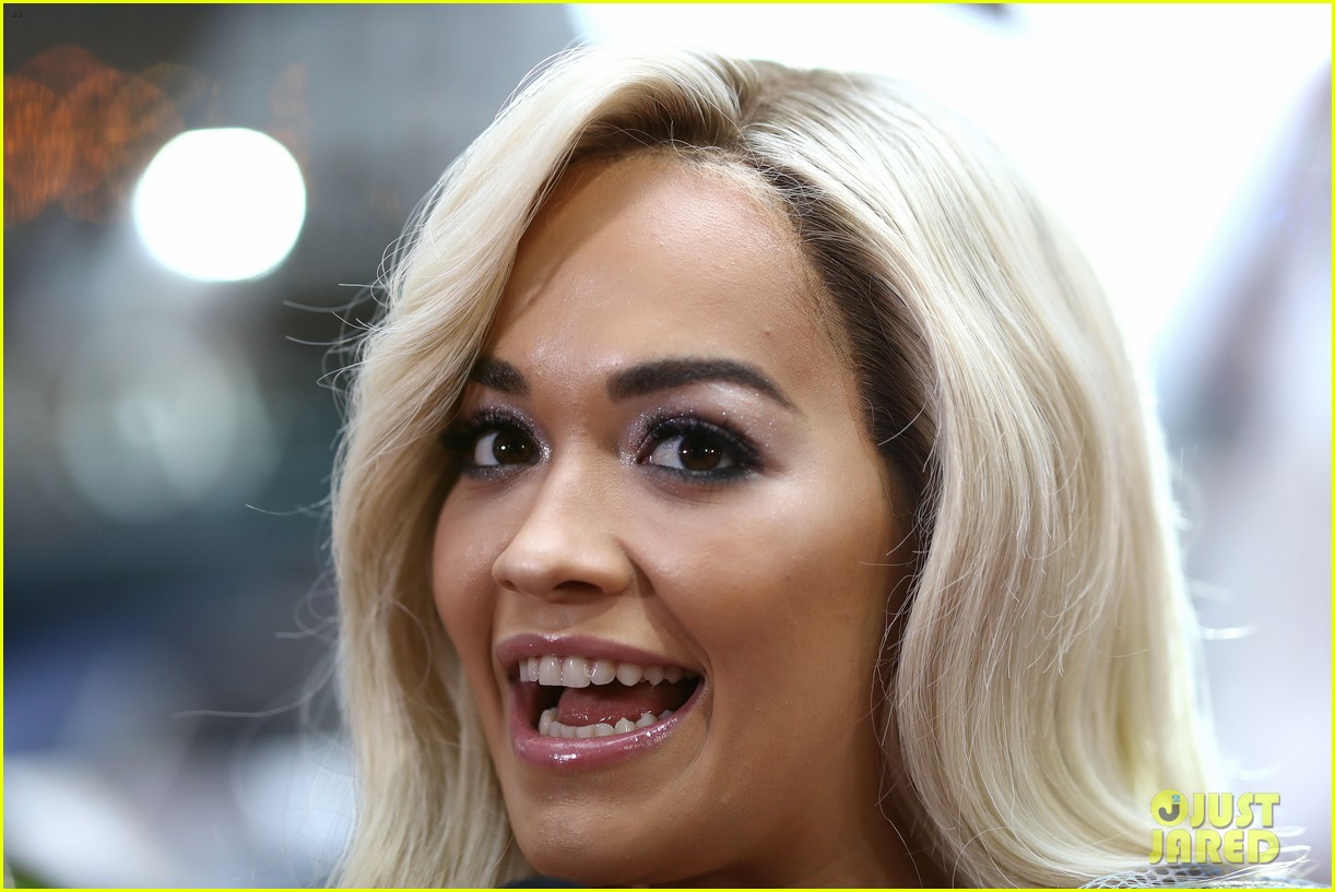Rita Ora Owns the ARIA Awards 2018 Red Carpet in This Gown!: Photo
