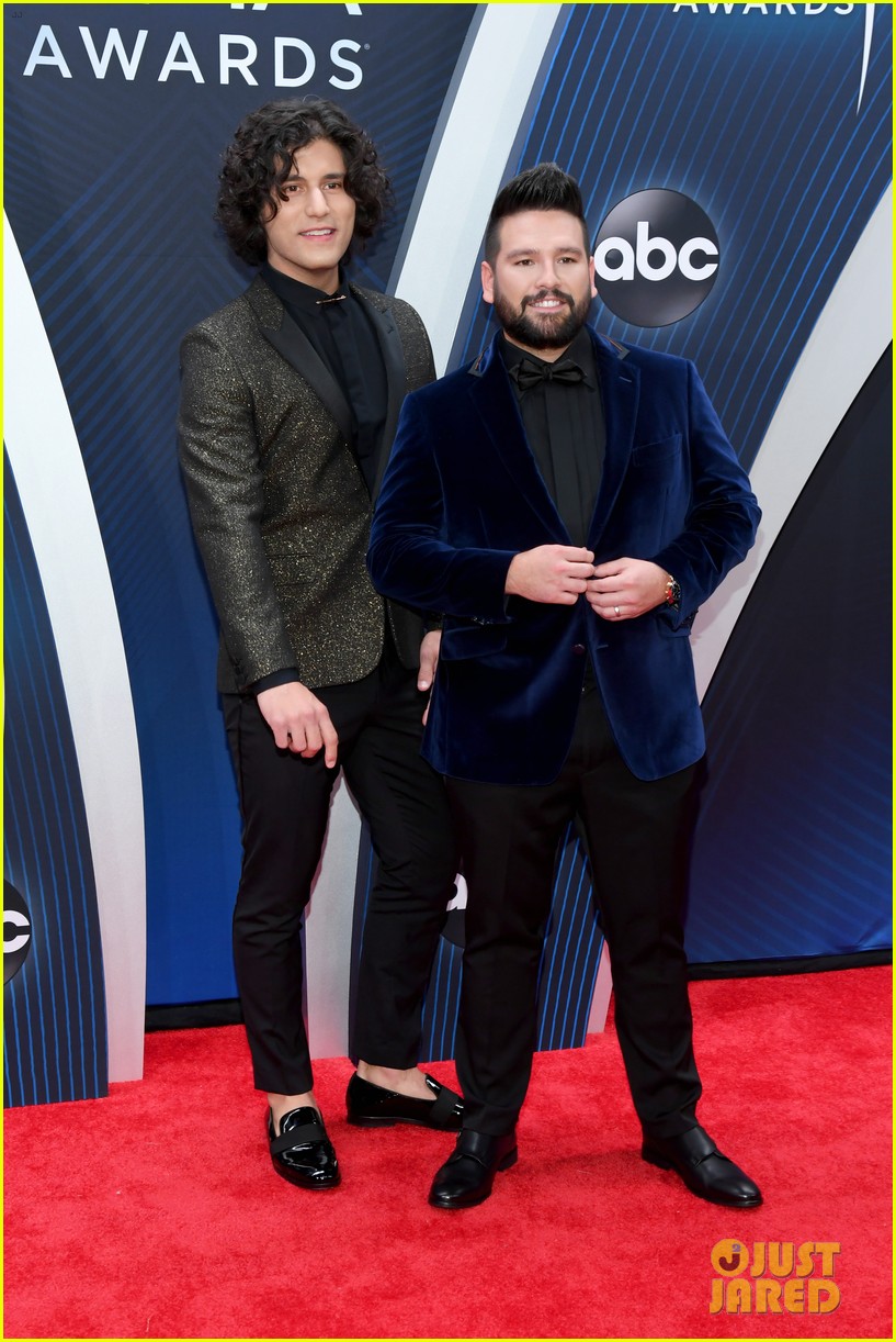 Dan + Shay Perform 'Tequila' at CMA Awards 2018 Watch Now! Photo