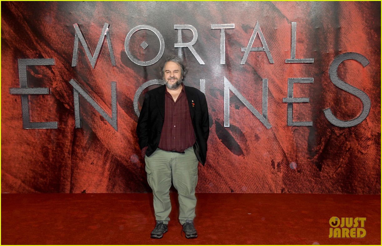 Robert Sheehan & Hera Hilmar World Premiere 'Mortal Engines' in London