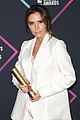 victoria beckham acceptance pca peoples choice awards 2018 02