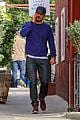 orlando bloom grabs coffee with a pal in brentwood 05