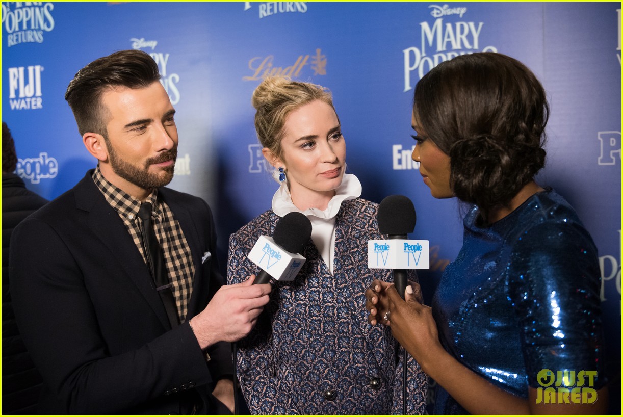 Emily Blunt & Lin-Manuel Miranda Are All Smiles at 'Mary Poppins