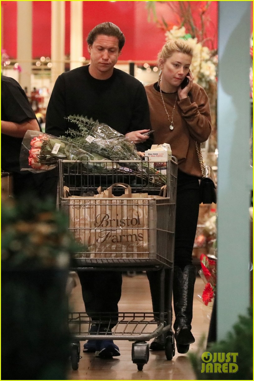 Amber Heard & Boyfriend Vito Schnabel Pick Up Groceries Ahead of the