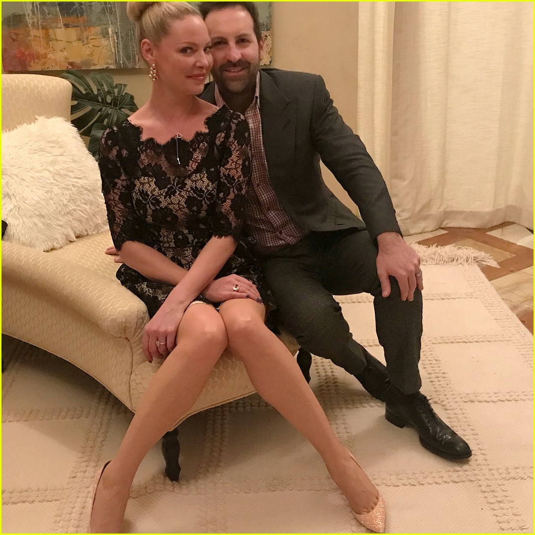 Katherine Heigl Shares Her 10 Attempts at an Anniversary Photo Photo(02)