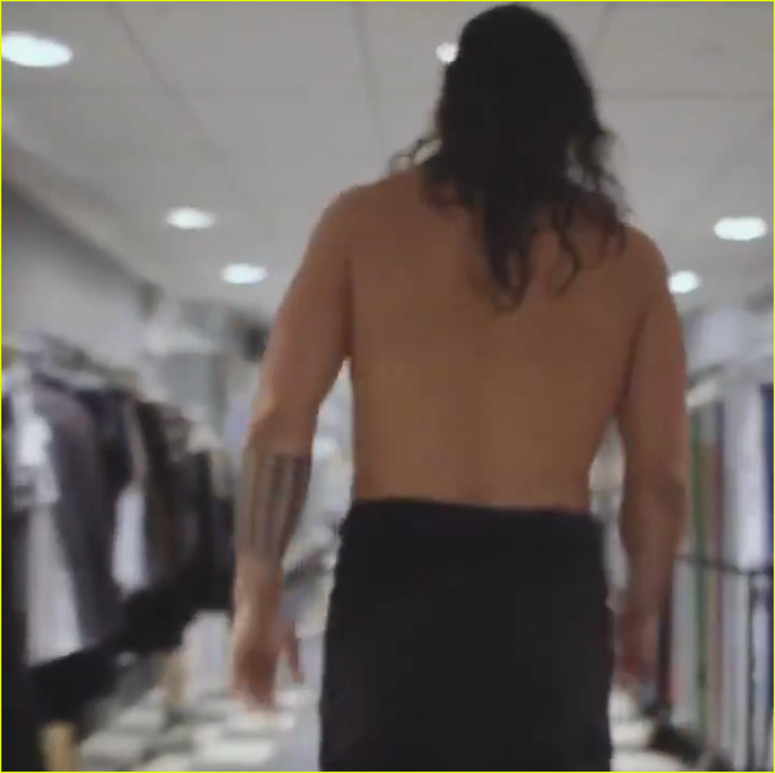 jason momoa goes shirtless while promoting snl from the shower 10
