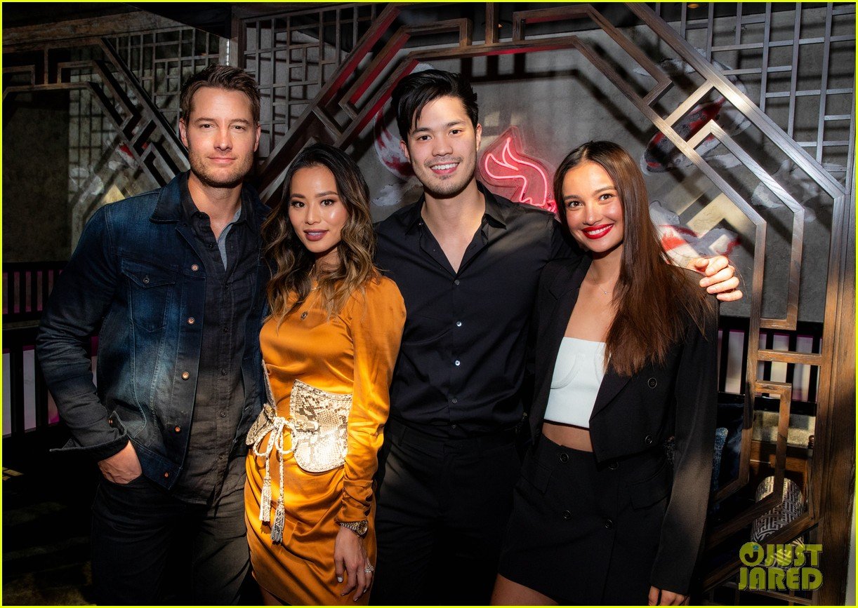 Photo: justin hartley jamie chung bryan greenberg mott 32 opening vegas