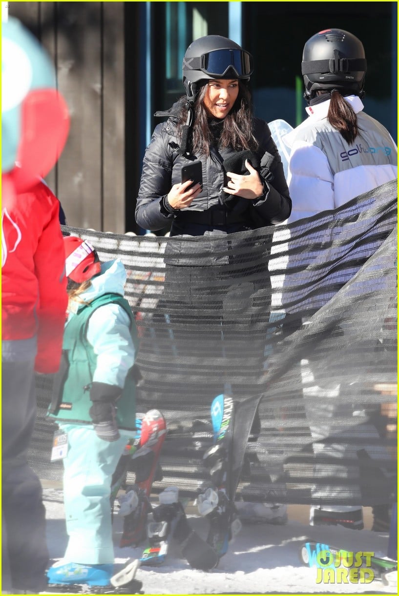 Kourtney Kardashian Joins Scott Disick & Sofia Richie on the Ski Slopes