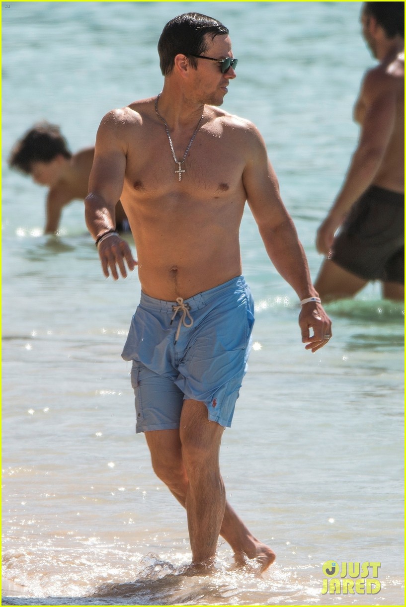 Mark Wahlberg & Wife Rhea Durham Show Off Their Hot Bods in Barbados