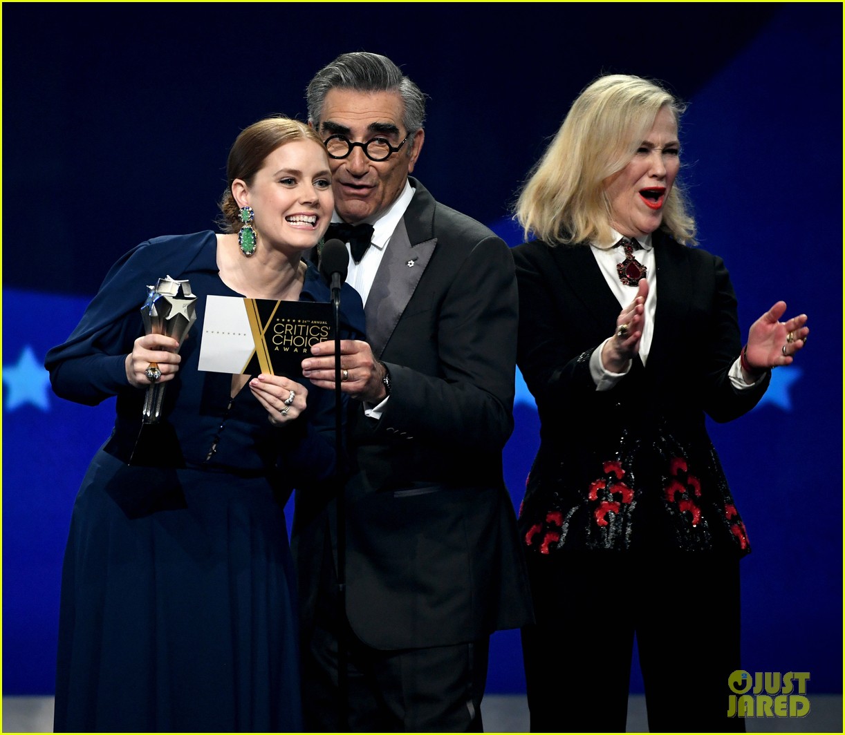 Amy Adams & Patricia Arquette Share a Tie Win at Critics' Choice Awards
