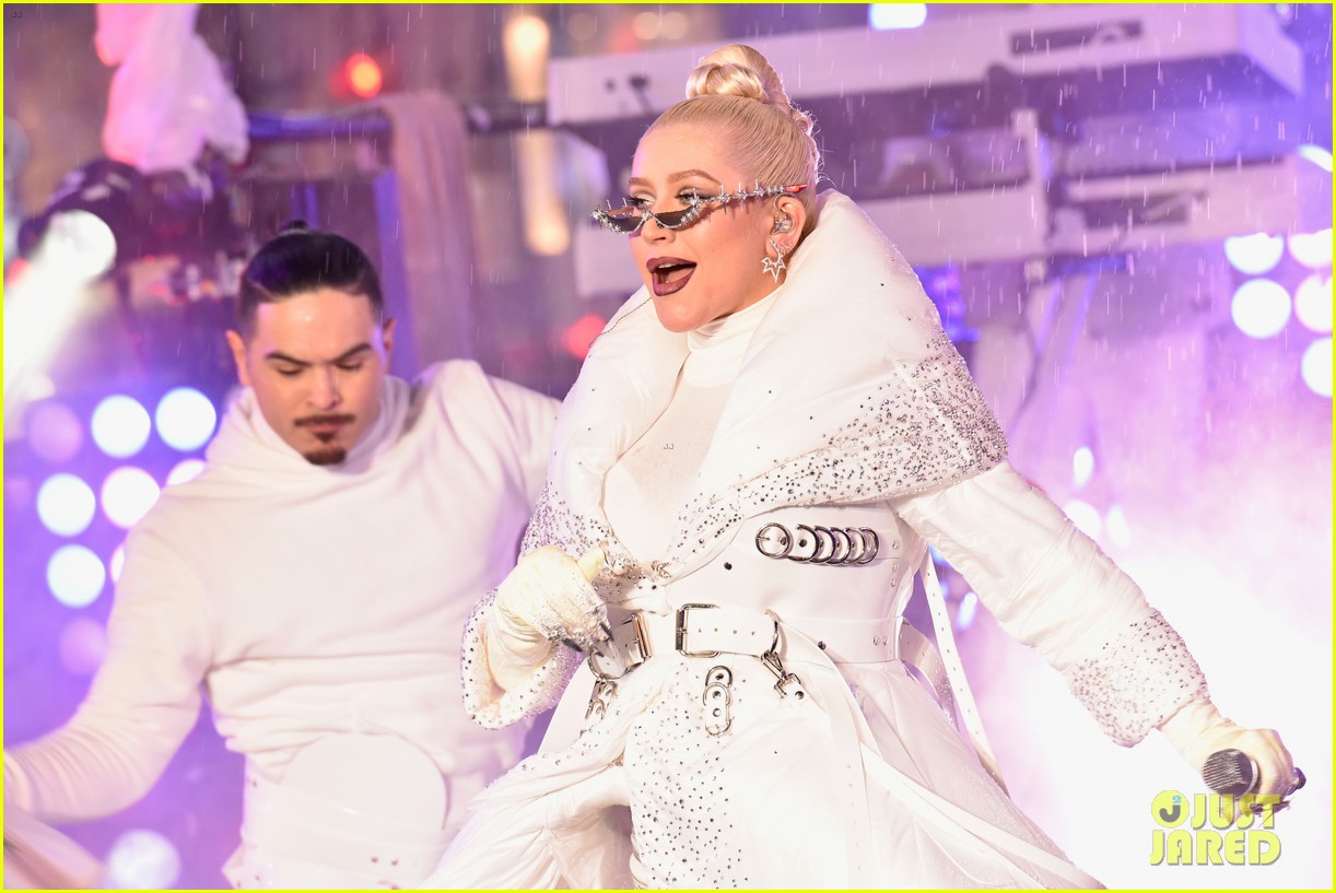 Photo: christina aguilera new years eve times square 14 | Photo 4204131