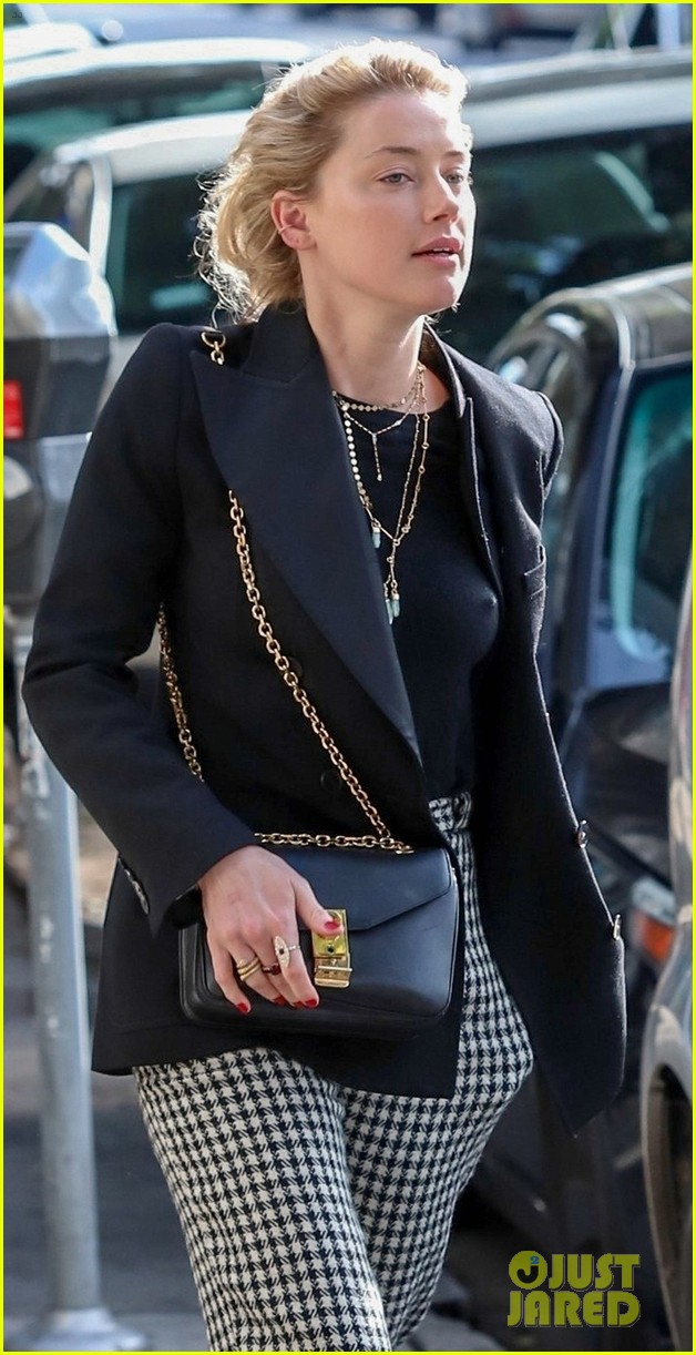 Amber Heard Necklace 2025