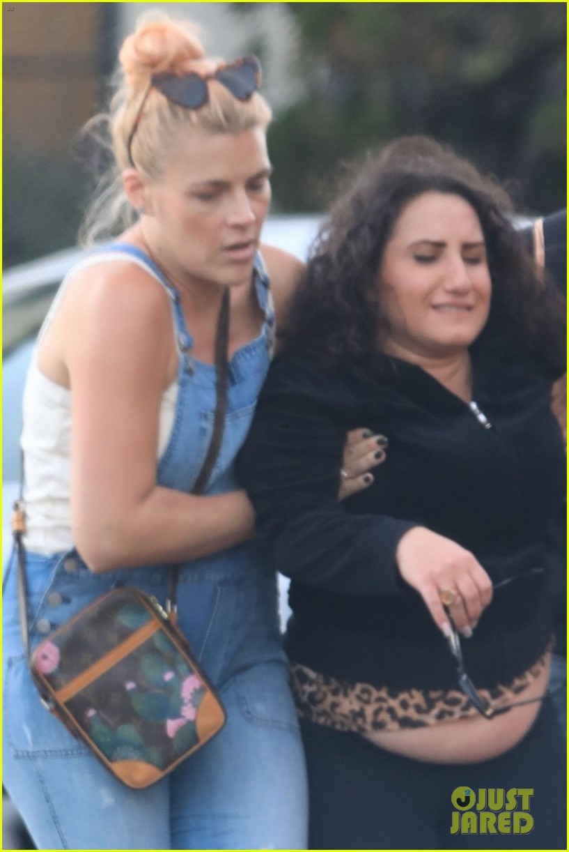 Busy Philipps Helps Rescue Woman After Scooter Accident Photo 4219307(00)