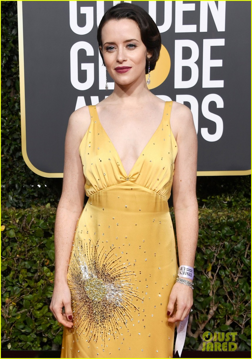 Claire Foy Represents 'First Man' at Golden Globes 2019!: Photo 4207114