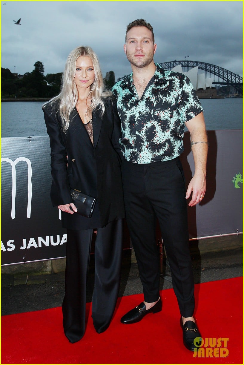 Jai Courtney Gets Support from Girlfriend Mecki Dent at 'Sto