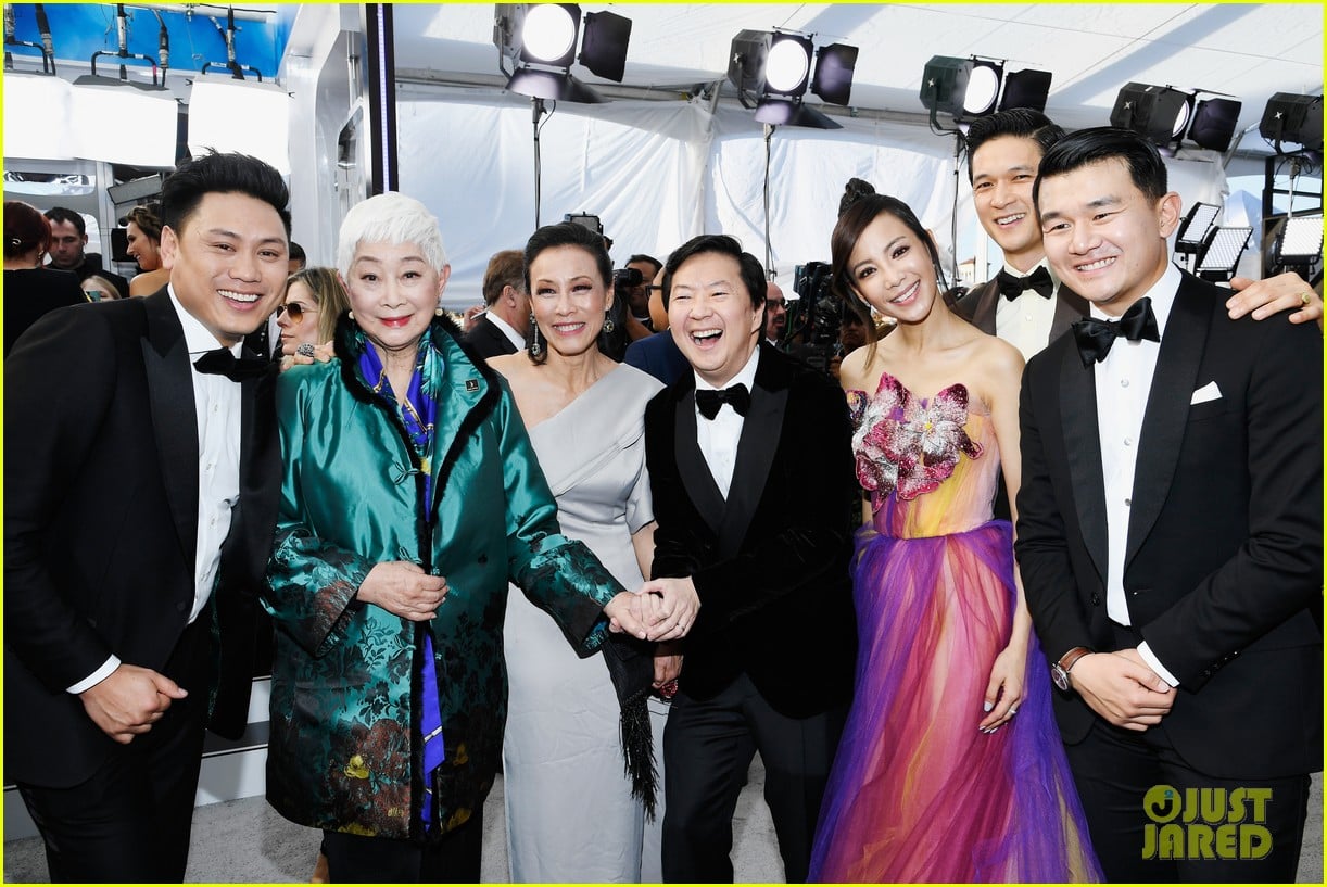 Henry Golding, Michelle Yeoh, & 'Crazy Rich Asians' Cast Dress to