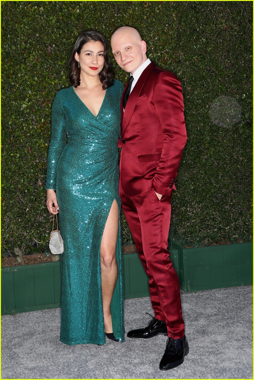 Henry Winkler Joins 'Barry' Cast at SAG Awards 2019! Photo 4218782