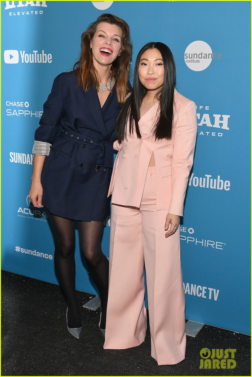 Photo: emma roberts awkwafina eiza gonzalez premiere paradise hills