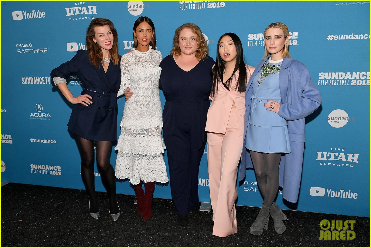 Photo: emma roberts awkwafina eiza gonzalez premiere paradise hills