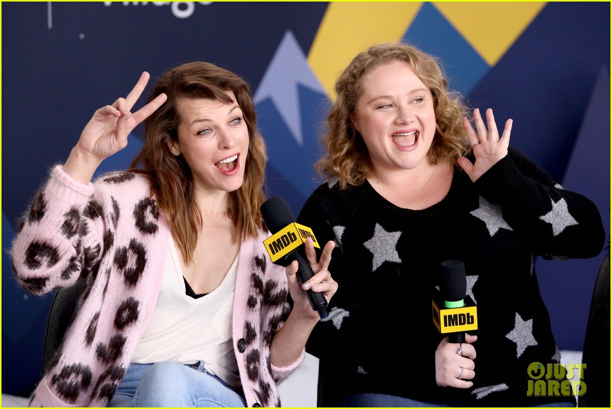 Photo: emma roberts awkwafina eiza gonzalez premiere paradise hills