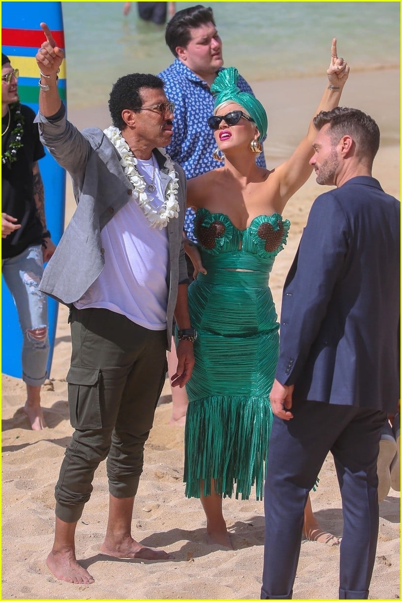 Katy Perry Joins 'American Idol' Judges to Film Scenes in Hawaii